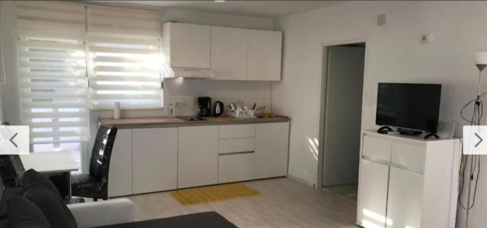Apartmani Sara Marija Karlobag Kültér fotó